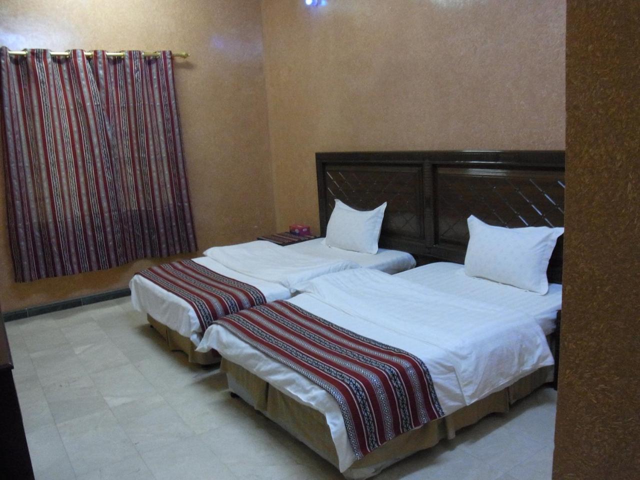 Ruddah Al Ghazlan Hotel Sinaw מראה חיצוני תמונה