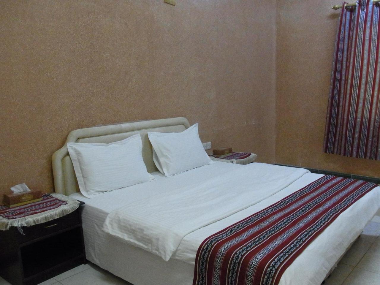 Ruddah Al Ghazlan Hotel Sinaw מראה חיצוני תמונה